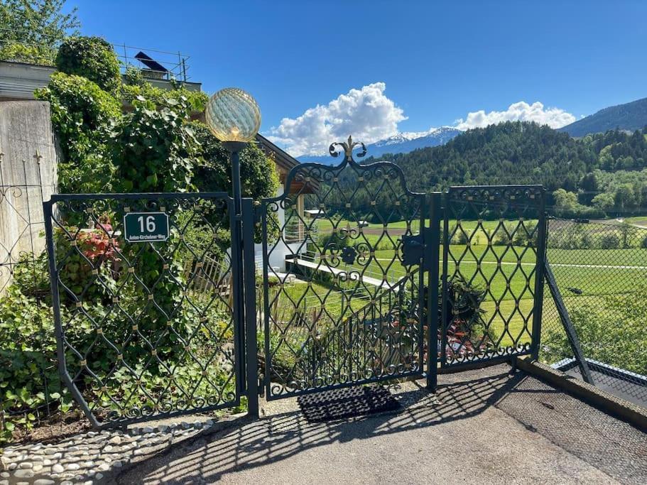 Landhaus Alpenglueck Axams Bagian luar foto
